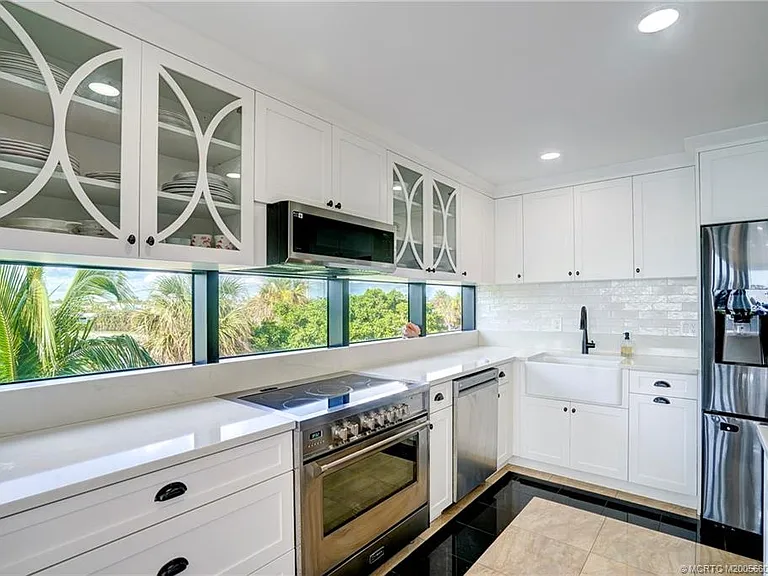10410 S Ocean Dr #209 — Photo 23