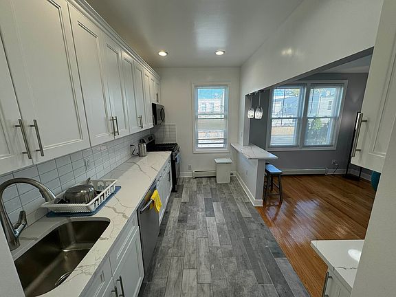 5th image of 71-27 69th St #5