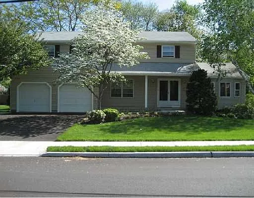 39 Brook Dr photo 1