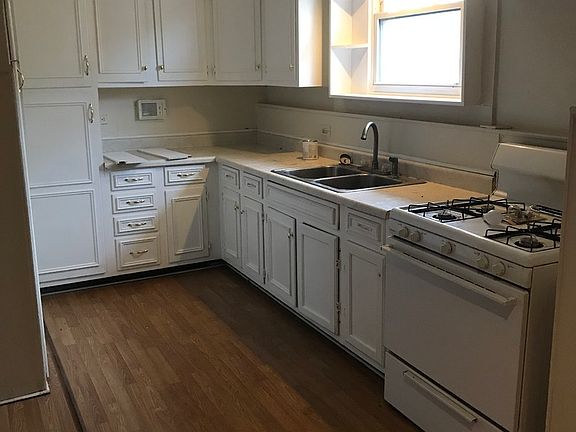 2nd image of 18 W 144th St
