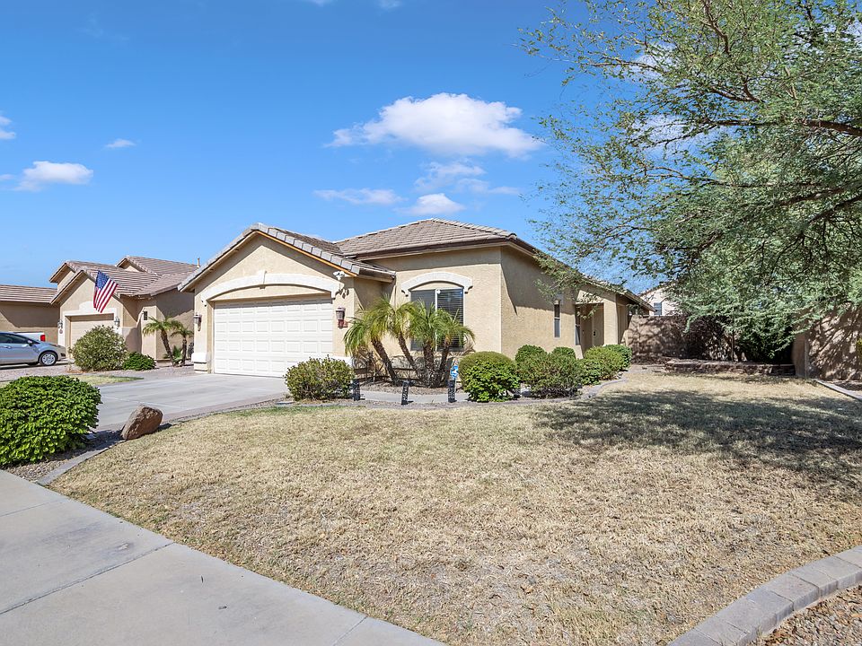 1st image of 4934 E Bellerive Dr