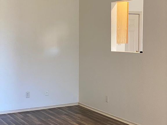 5th image of 1316 Joseph Ln