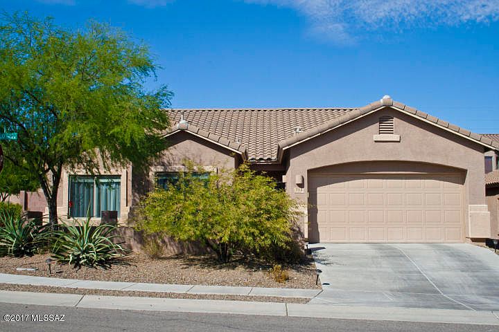 1st image of 712 W Tremolo Ln