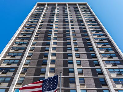 6145 N Sheridan Rd APT 19D, Chicago, IL, 60660