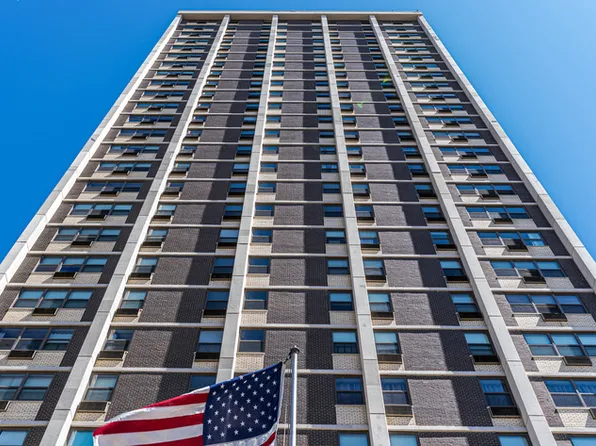 6145 N Sheridan Rd APT 19D, Chicago, IL 60660