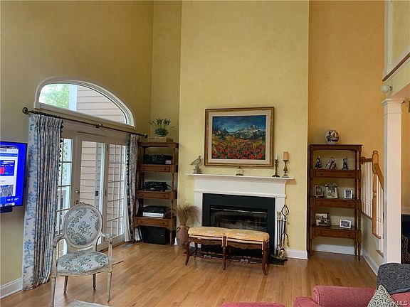 4th image of 43 Wyndham Close