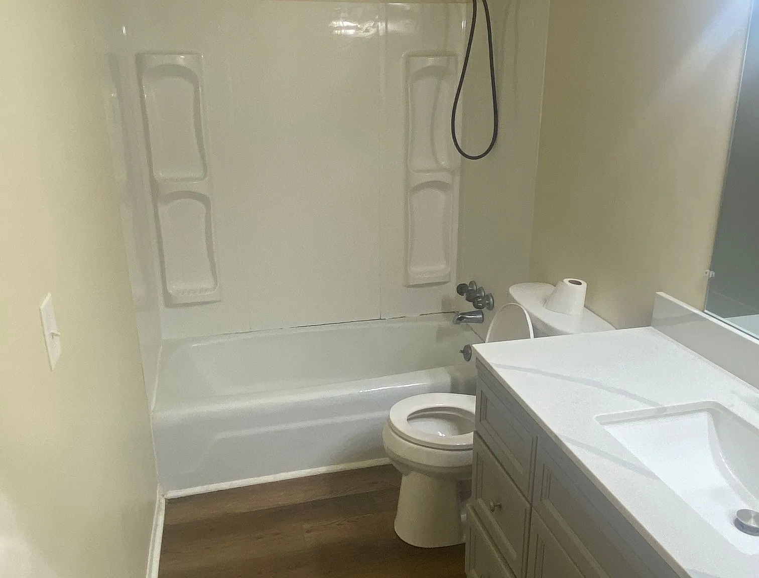 3 bed, 1200 sqft, $1,650 — Photo 4