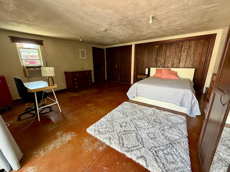 252 S Griffith Park Dr — Photo 27