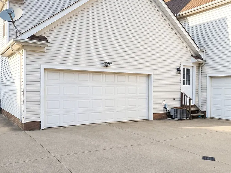 Liberty Rd — Photo 4