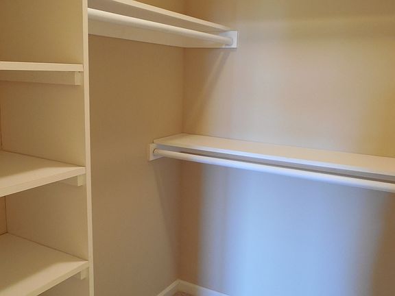 4th image of 320 32nd St #503