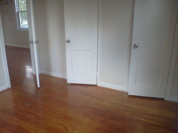 4th image of 9628 11th Bay St APT 2