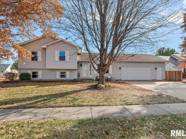 550 S 1st St, Sherman, IL 62684