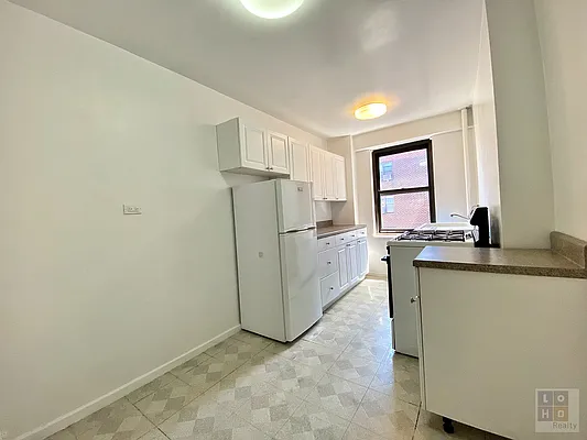 Rented by LoHo Realty | media 4