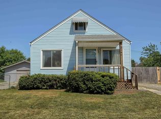 22792 Shakespeare Ave, Eastpointe, MI 48021