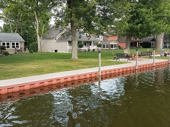 5th image of 29090 Riverbank St