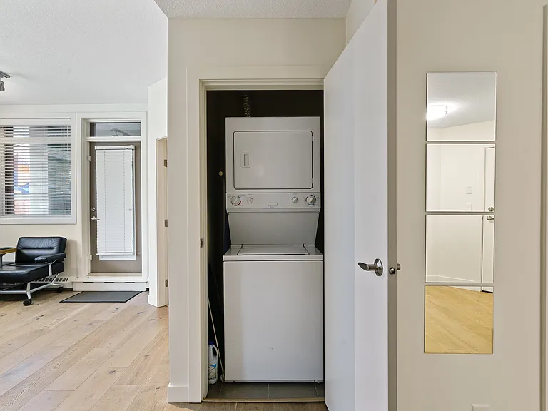 333 22nd Ave SW #106 — Photo 23