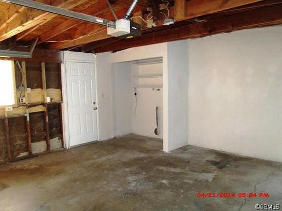 3rd image of 555 E 2nd St