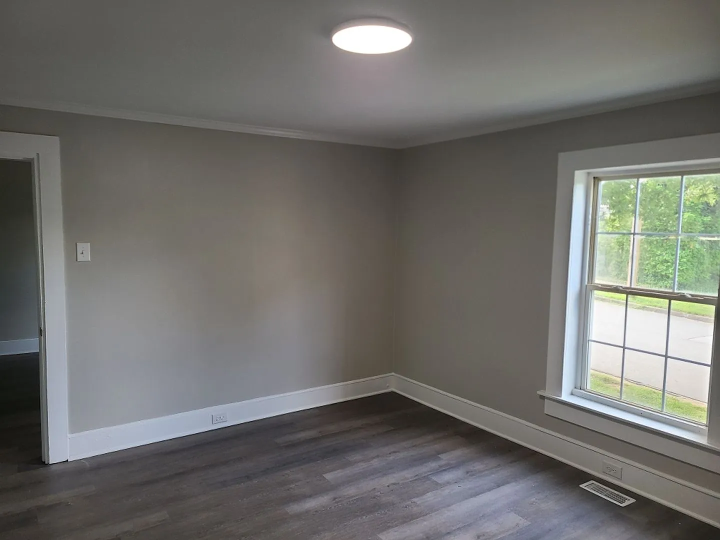 2321 Dacian Street — Photo 2