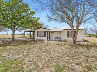 7114 Youngsford Rd, Marion, TX 78124