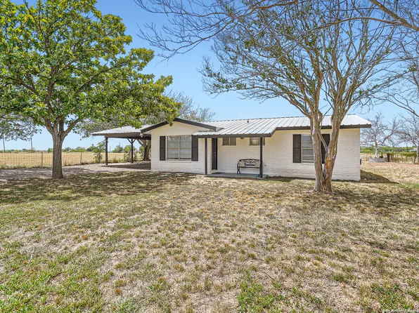 7114 YOUNGSFORD RD, Marion, TX 78124