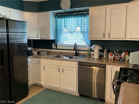 2nd image of 800 Boso Ave