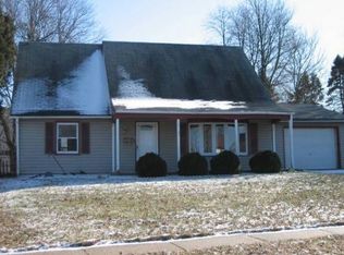 20 Mayfair Cir, Willingboro, NJ 08046