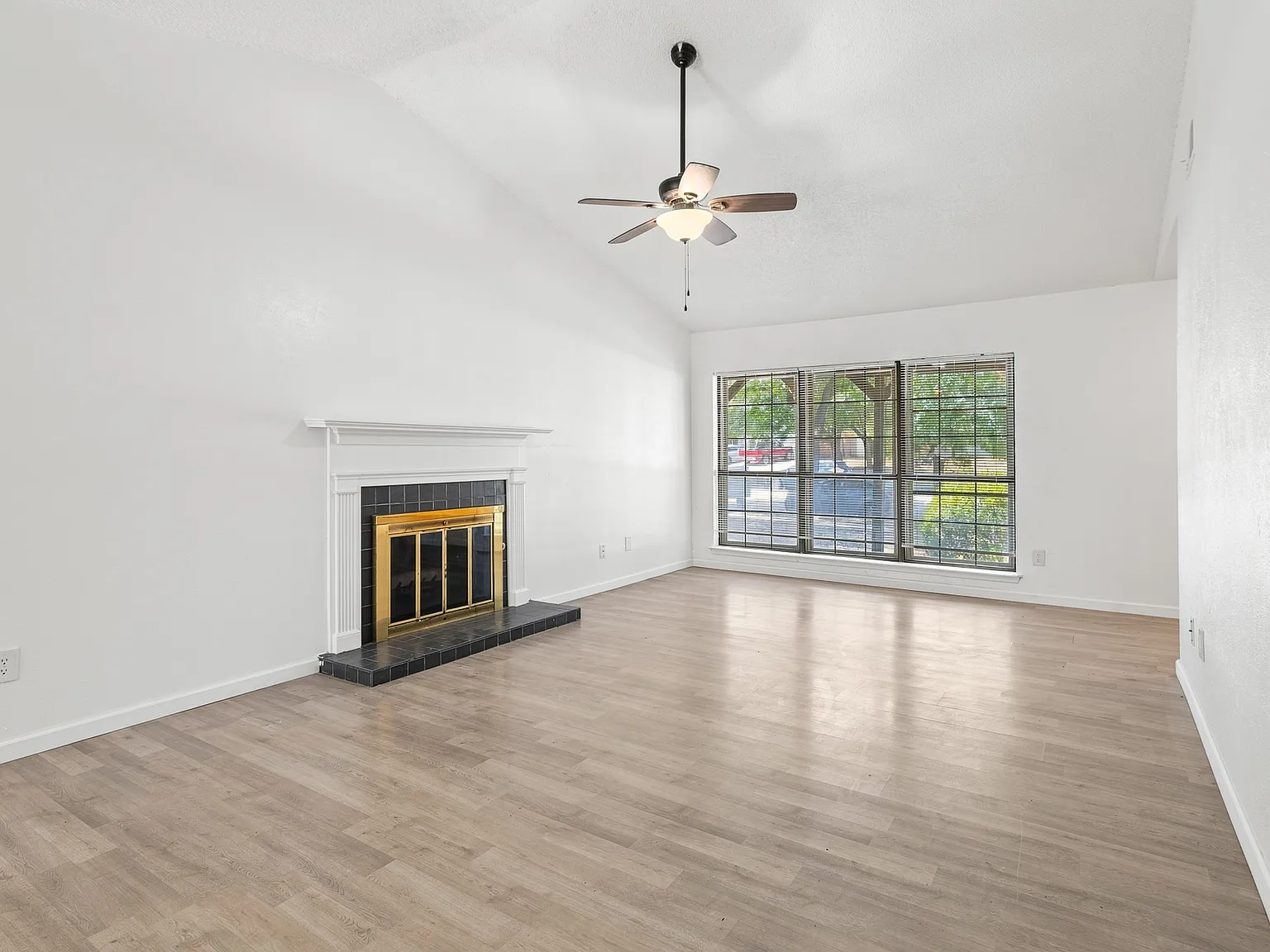 3 bed, 1532 sqft, $2,245 — Photo 2