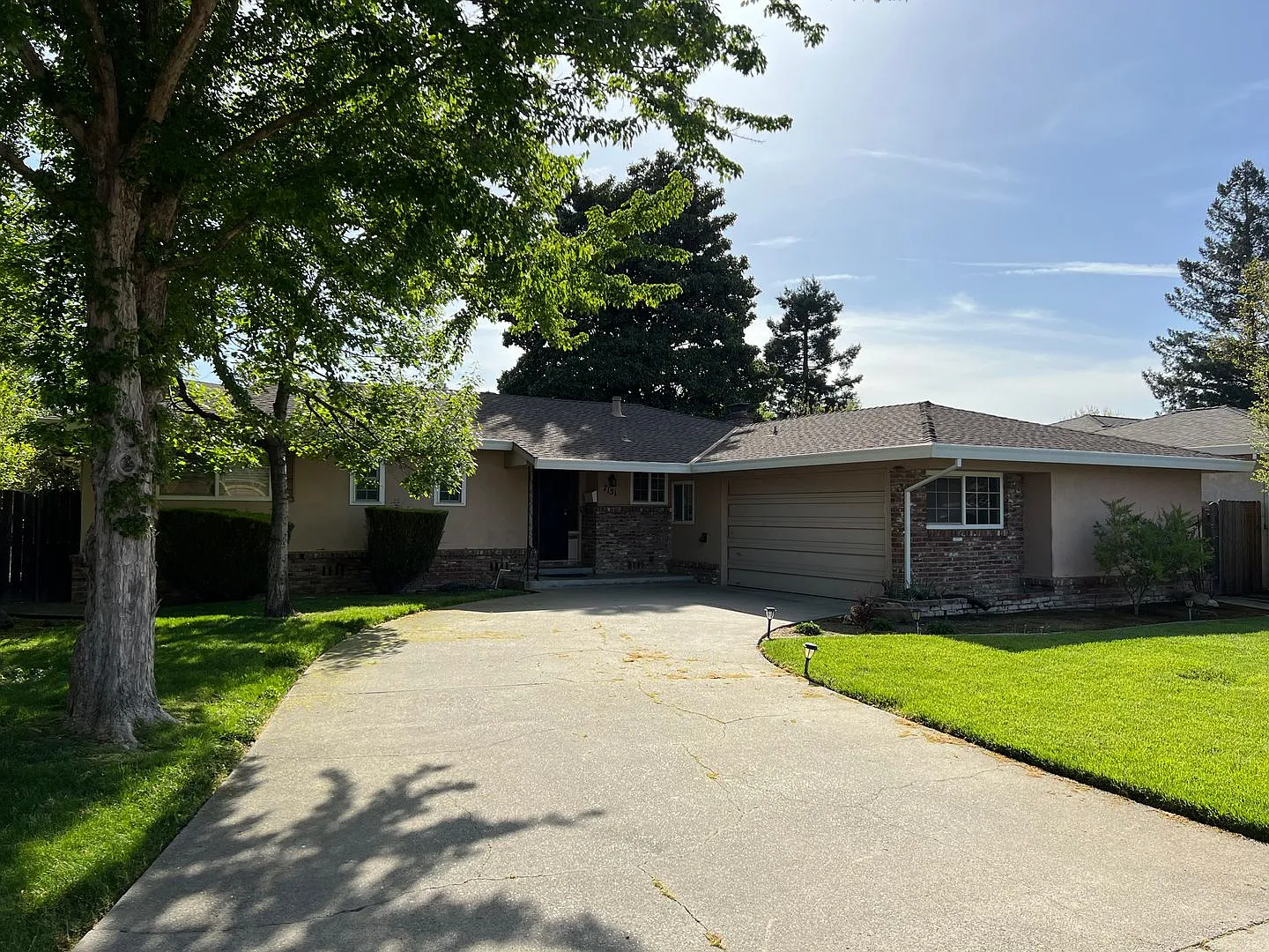 7151 Westmoreland Way photo 1