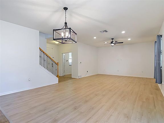 4th image of 1113 CANYON OAKS DRIVE