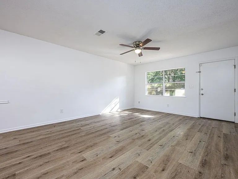 1013 Holton Ave #2 — Photo 7