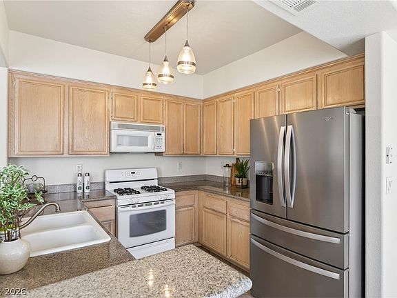 4th image of 9901 Trailwood Dr APT 1088
