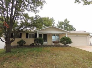 330 Burncoate Dr, Saint Louis, MO