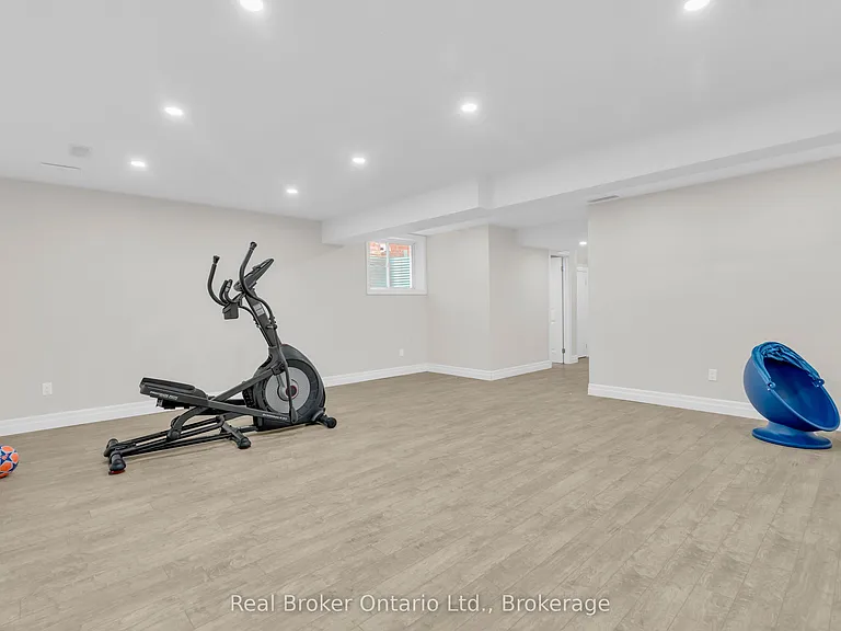 41 Samuel Dr — Photo 33