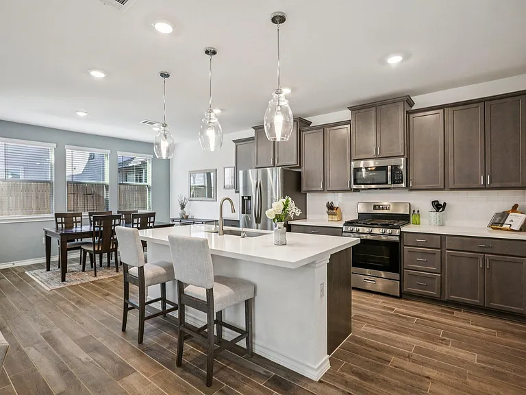 2903 Bronx Dr — Photo 12