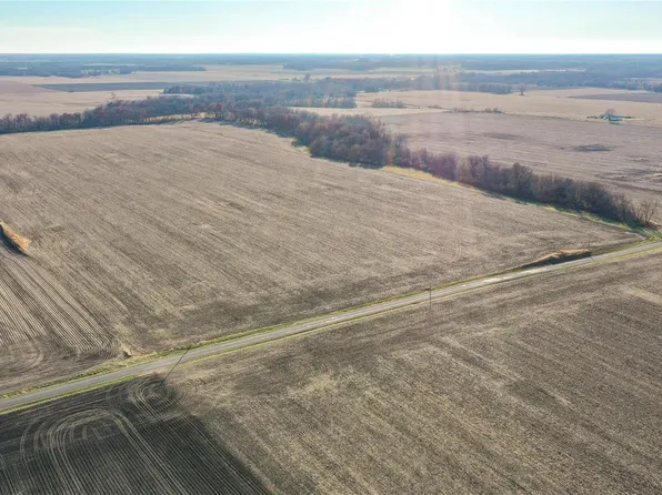 1850 North, Greenfield, IL 62044