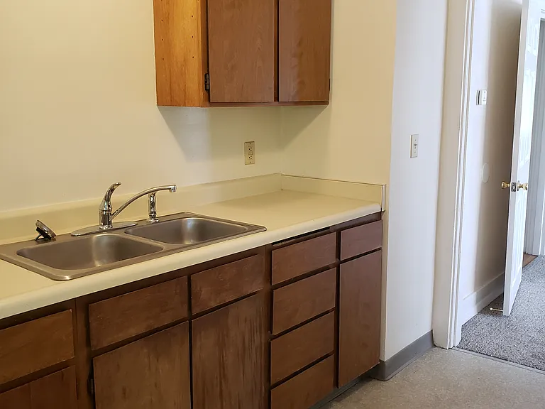 4945 NE Grand Ave #3 — Photo 5