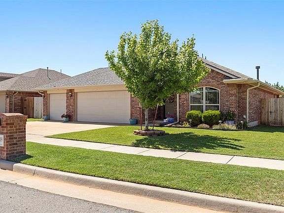 3rd image of 9609 Wessex Dr
