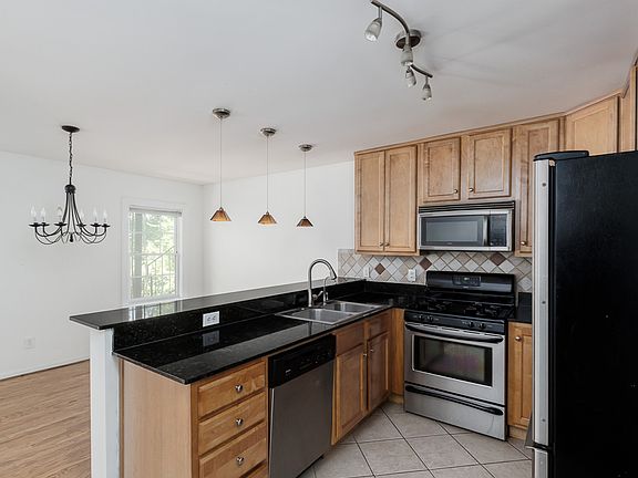 5th image of 1445 Monroe Dr NE APT C24