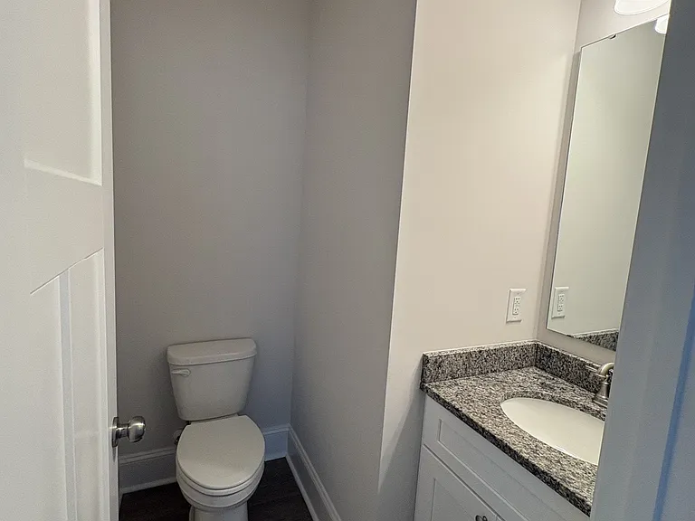 551 Stadium Dr — Photo 7