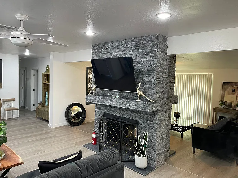 837 E Cambridge Ave — Photo 6