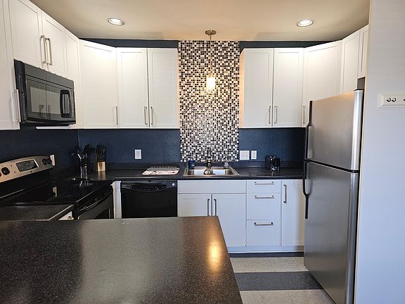2nd image of 500 W Republic St APT 4