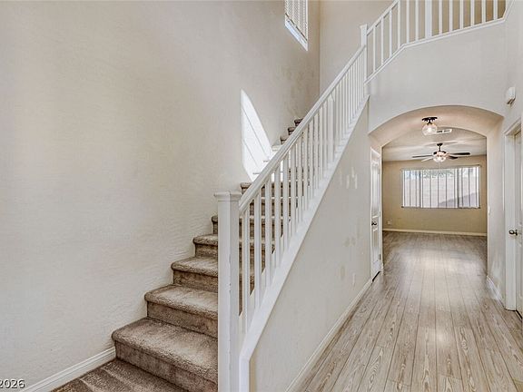 2nd image of 6860 Stonetrace St