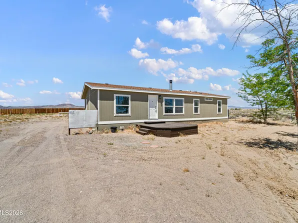 8045 Magnolia St, Silver Springs, NV 89429