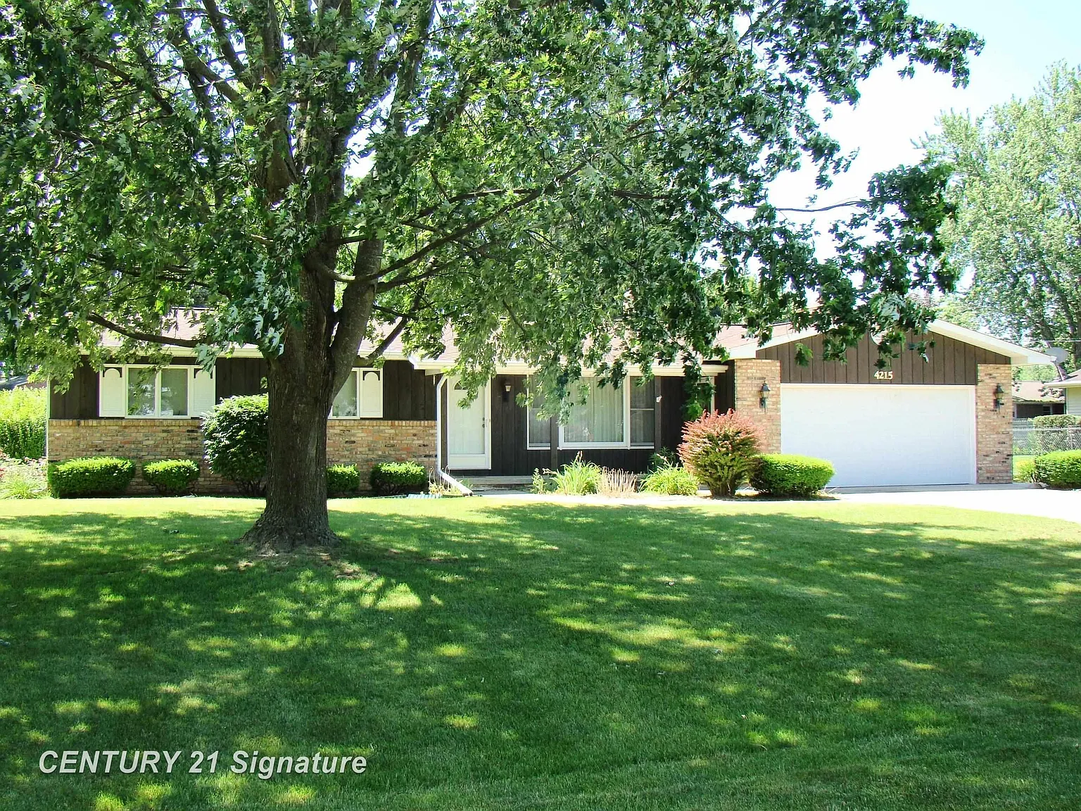 4215 S Wayside Dr photo 1