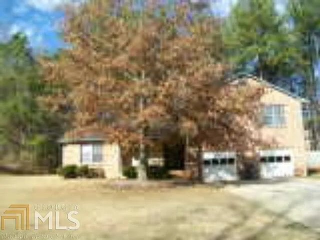 3 bed, 2.0 bath, $1,500 — Photo 1