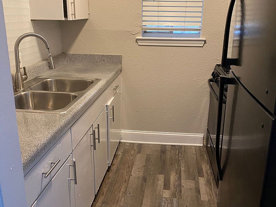 1st image of 1809 Cox St APT 210