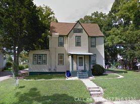 429 Jackson Ave