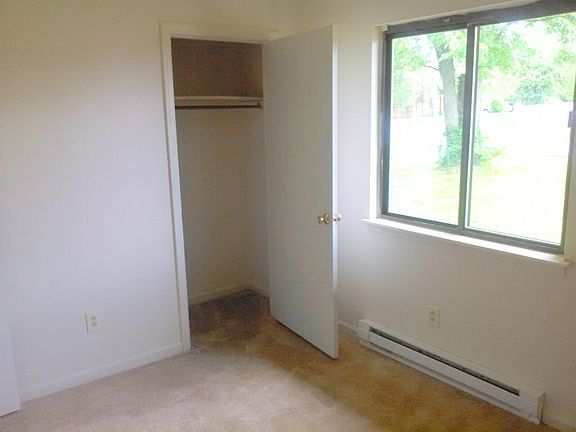 5th image of 3765 Niagara Dr