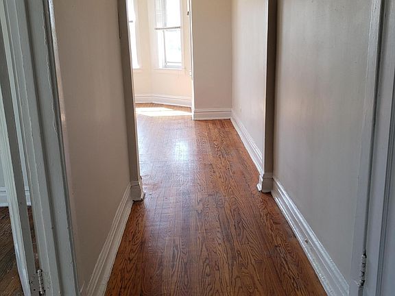 4th image of 1117 N Christiana Ave APT 2