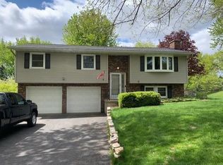 611 Oak St, Cottage Grove, WI 53527
